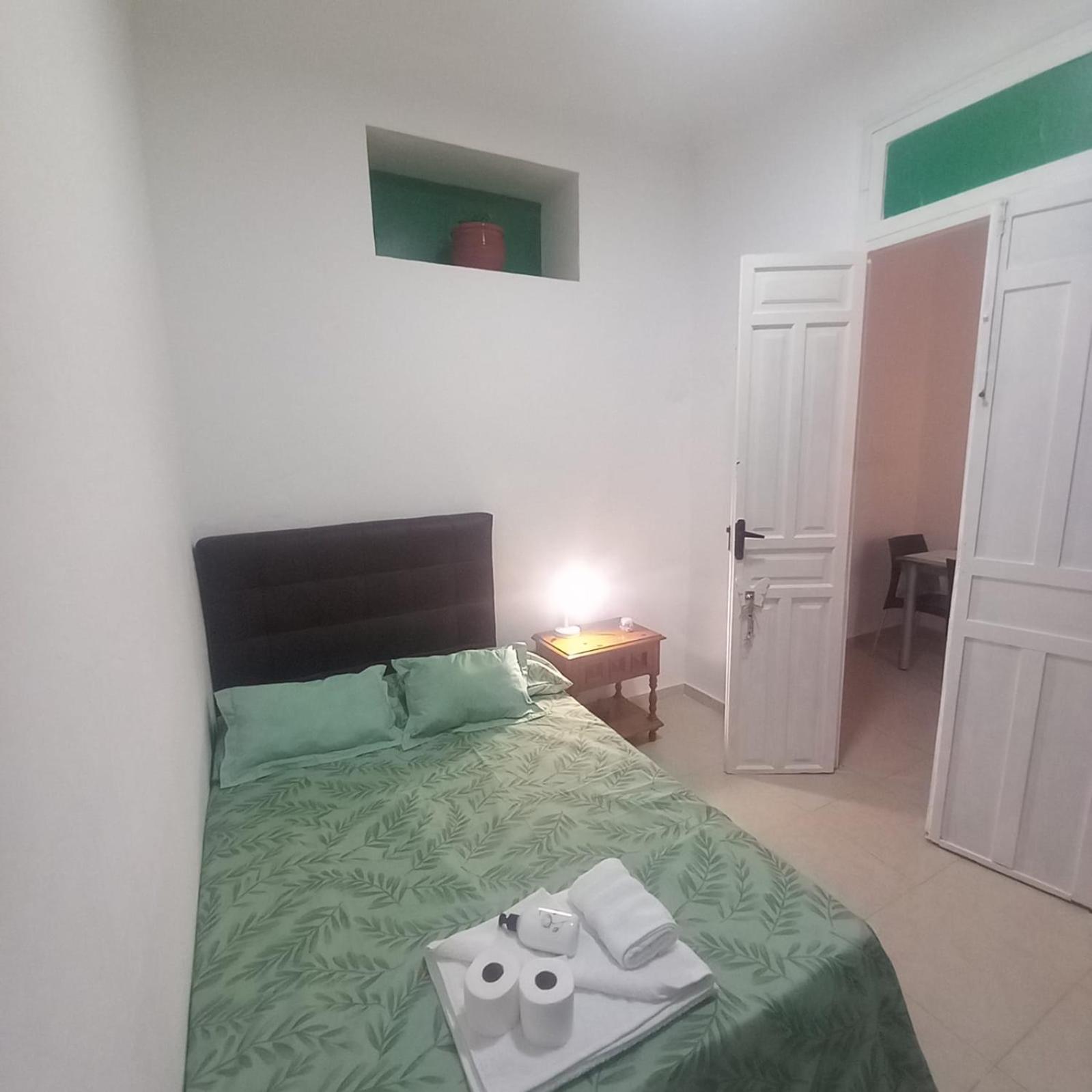 Magnolia Nice Room Аликанте Экстерьер фото